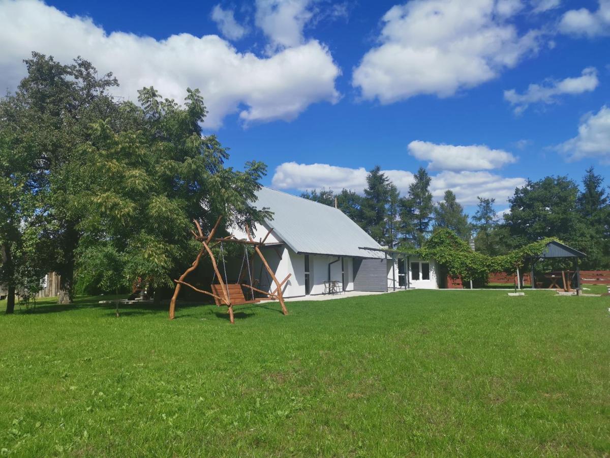 Agrochalupki Lägenhet Korczowa Exteriör bild