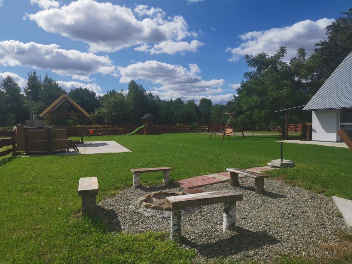 Agrochalupki Lägenhet Korczowa Exteriör bild